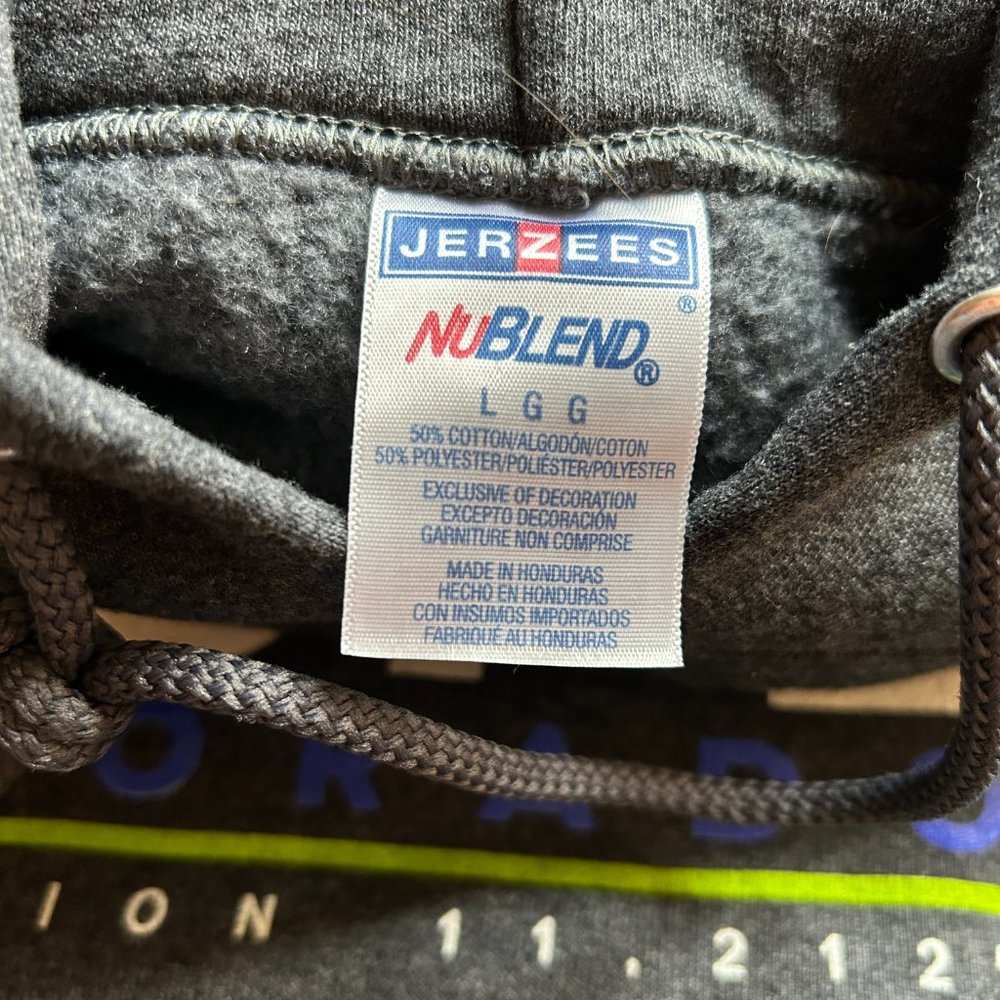 Aspen Mountain Ski Resort Hoodie (NEW) - Picture 5 of 12